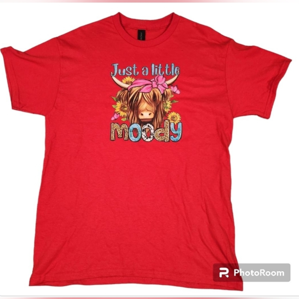 New cow tee size medium